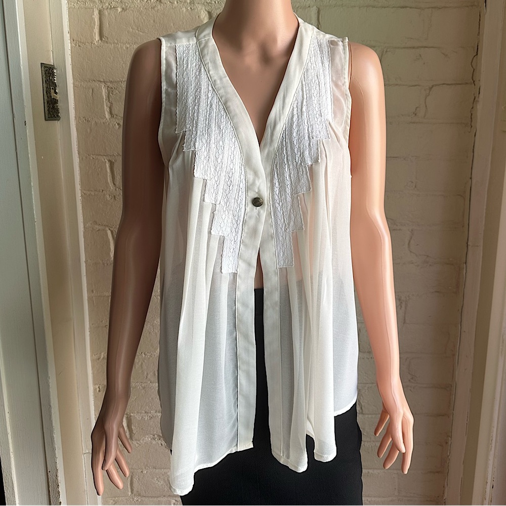 Forever 21 size large white and cream boho chiffon cute summer sheer blouse